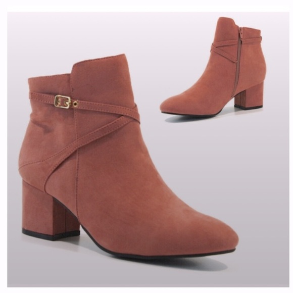 JD WILLIAMS~LADIES BLOCK HEEL SMART CHELSEA~Size 6~NEW Dusty Pink - Picture 2 of 12